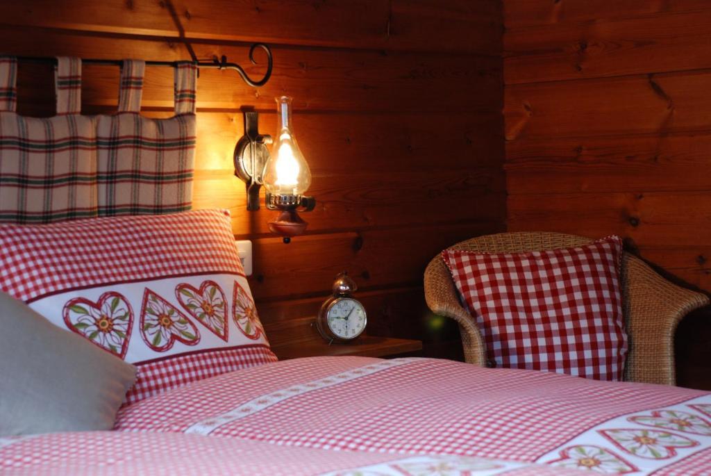 Salzano Basic Rooms Interlaken Unterseen Camera foto